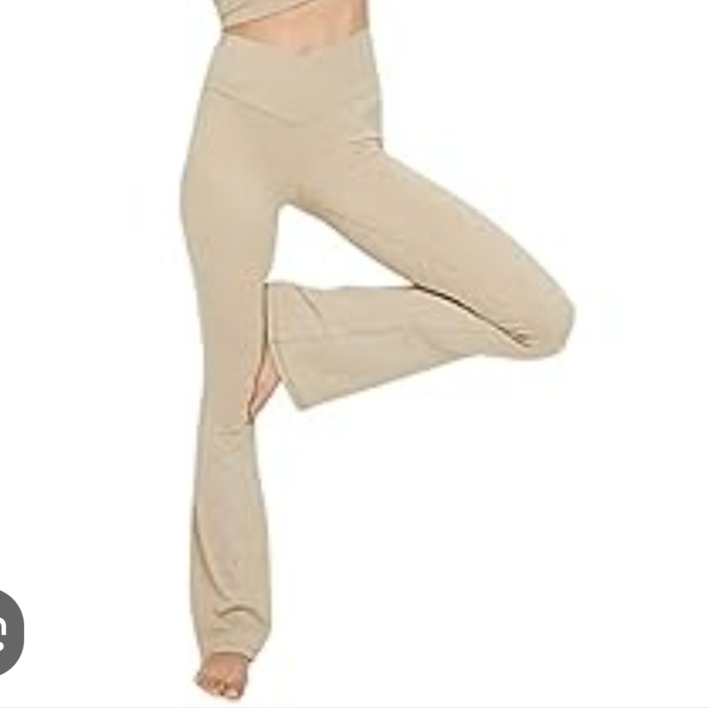 Topyogas athletic flare pant Sz S Natural